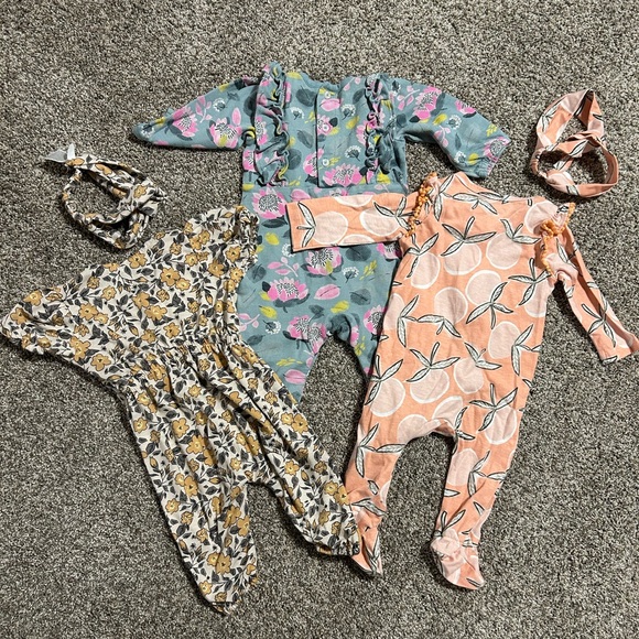 Bundle/Lot of Baby Footies and Coverall Outfits - EUC - 3-6 month - Picture 3 of 16